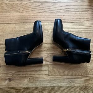 Michael Kors Black Ankle Boots VGUC 7.5M